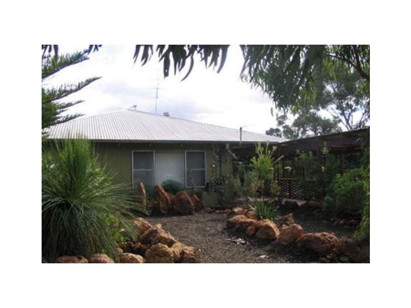 10 CHURCH STREET, Dwellingup WA 6213