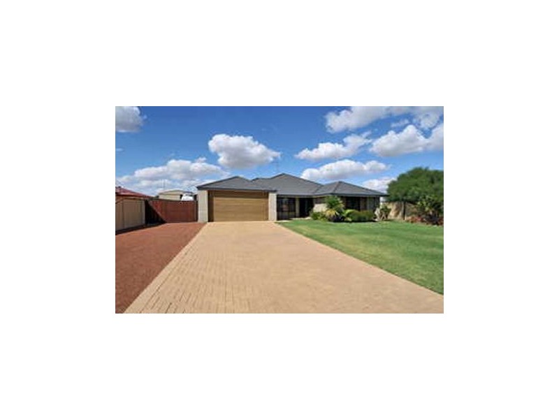 17 Murray Waters Boulevard, South Yunderup WA 6208