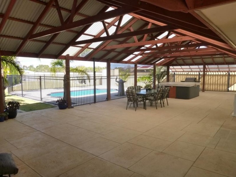 17 Murray Waters Boulevard, South Yunderup WA 6208