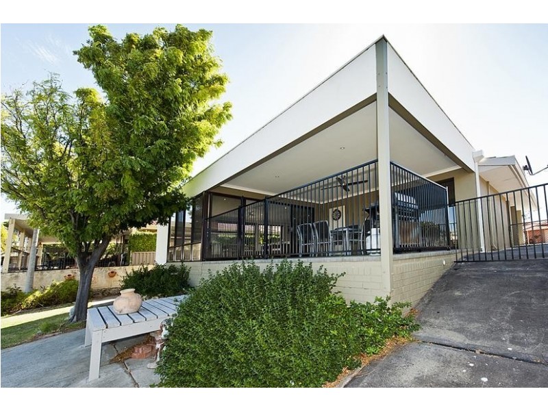 8 Tanderra Place, South Yunderup WA 6208