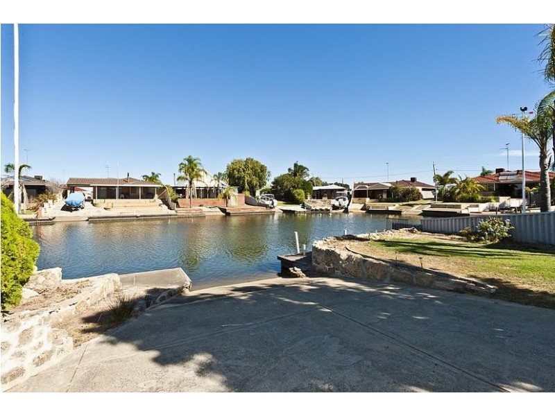 8 Tanderra Place, South Yunderup WA 6208