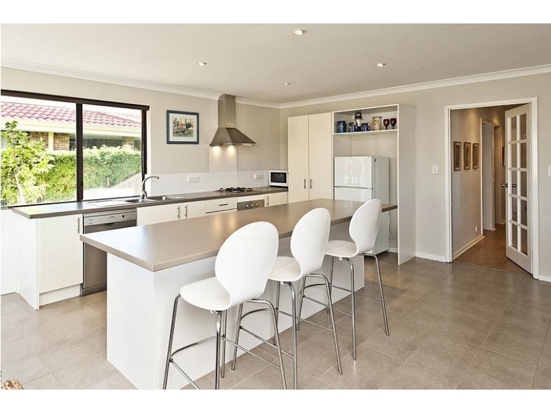 8 Tanderra Place, South Yunderup WA 6208