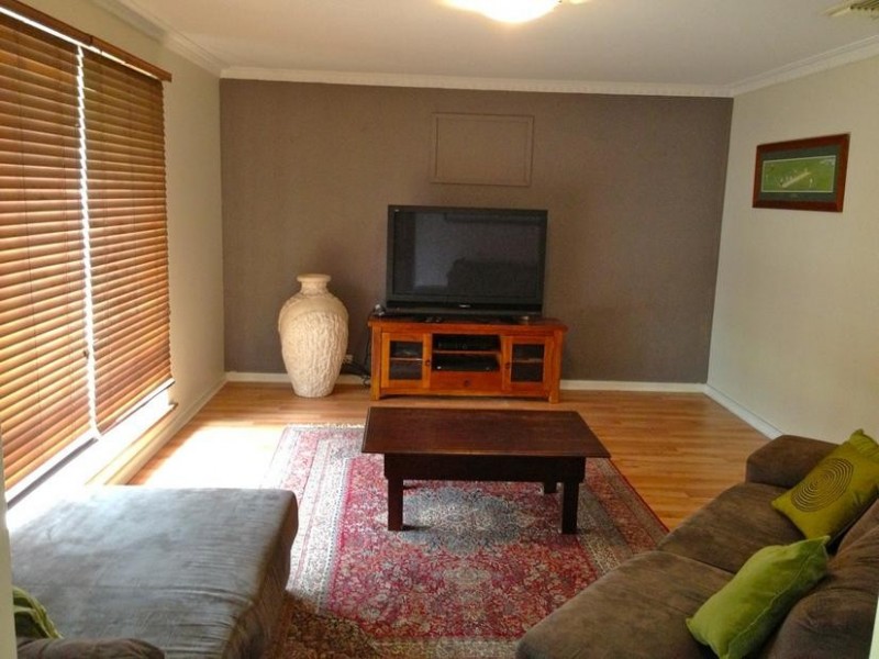 11 Alexander Drive, Waroona WA 6215