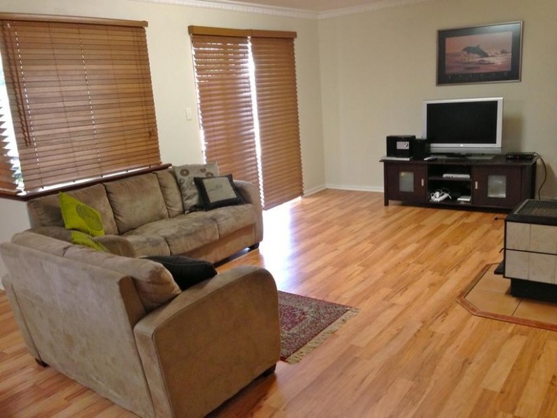 11 Alexander Drive, Waroona WA 6215