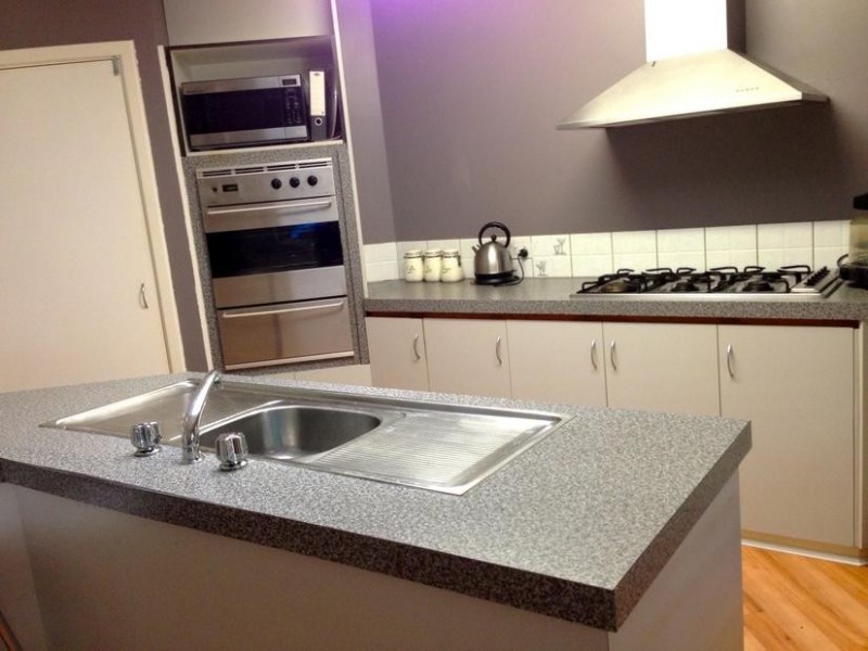 11 Alexander Drive, Waroona WA 6215