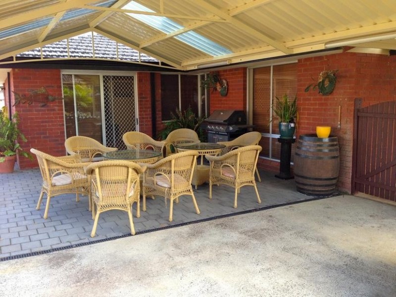 11 Alexander Drive, Waroona WA 6215