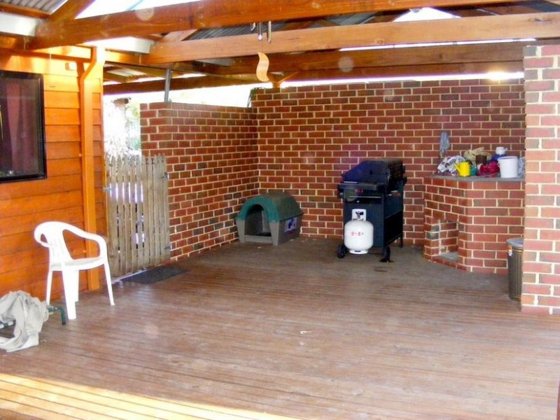 5 Pitt Street, Waroona WA 6215