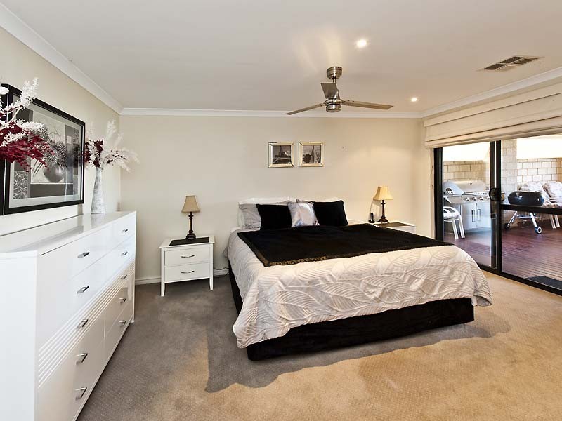 110 Murray Waters Boulevard, South Yunderup WA 6208