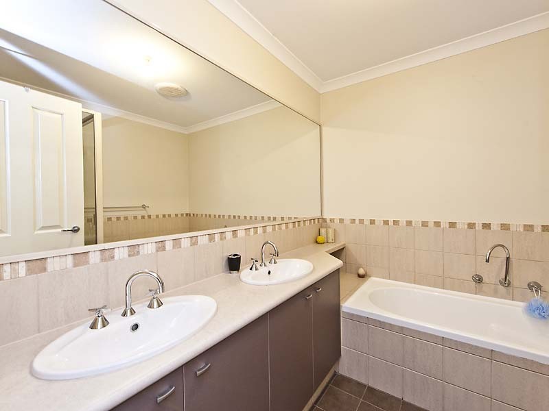 110 Murray Waters Boulevard, South Yunderup WA 6208