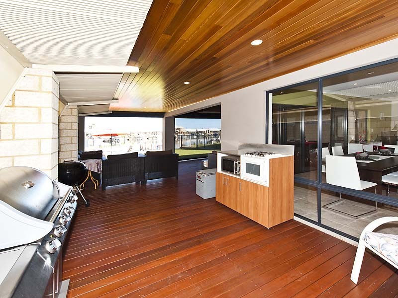 110 Murray Waters Boulevard, South Yunderup WA 6208