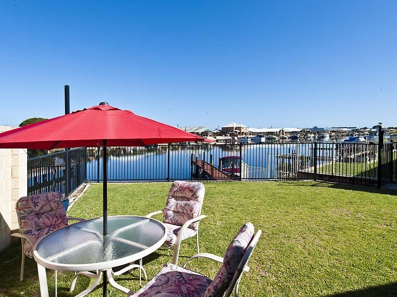 110 Murray Waters Boulevard, South Yunderup WA 6208