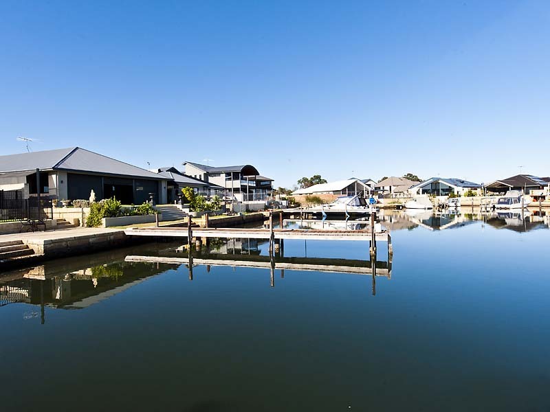 110 Murray Waters Boulevard, South Yunderup WA 6208