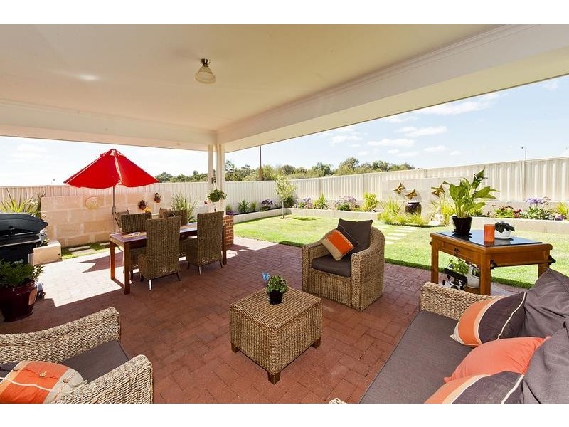 18 POTTER WAY, Pinjarra WA 6208