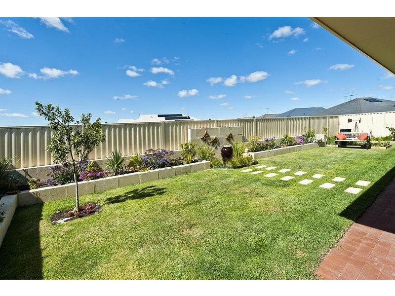 18 POTTER WAY, Pinjarra WA 6208