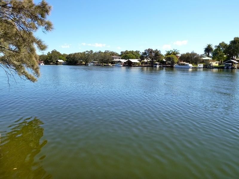 33 Yunderup Road, South Yunderup WA 6208