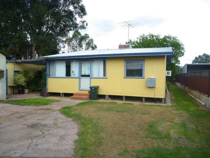 14 Racecourse Road, Pinjarra WA 6208