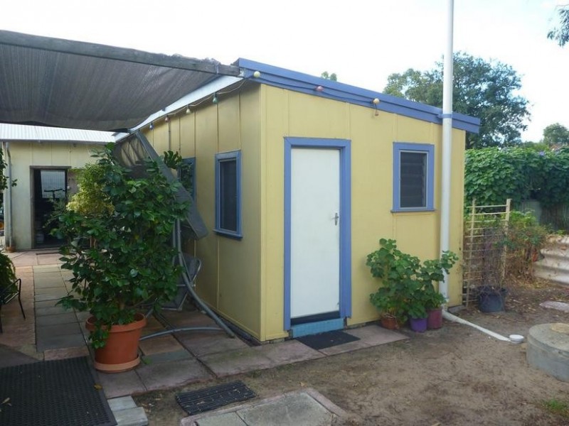 14 Racecourse Road, Pinjarra WA 6208