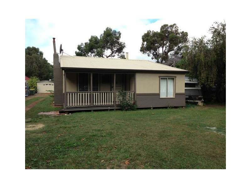 3 Marinup Street, Dwellingup WA 6213