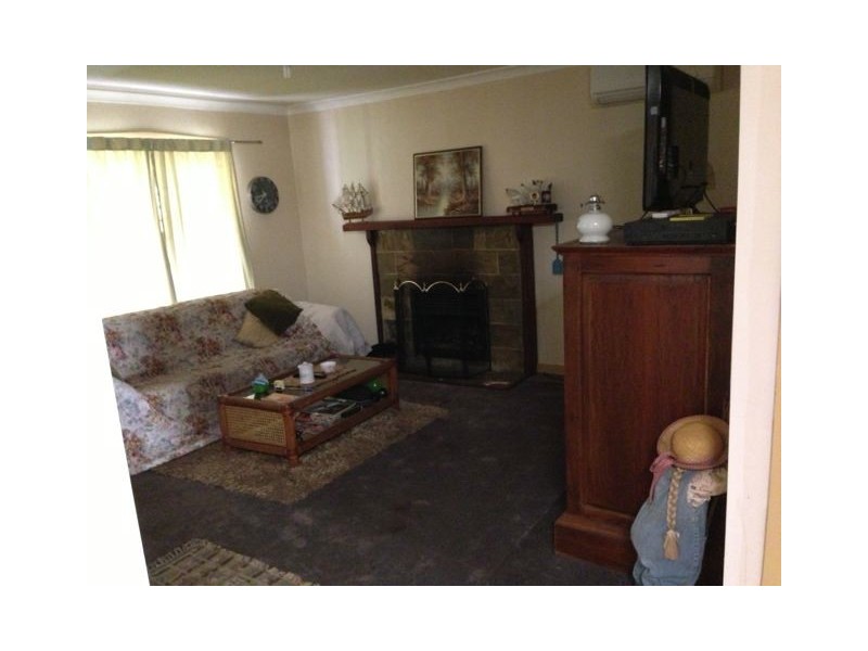 3 Marinup Street, Dwellingup WA 6213