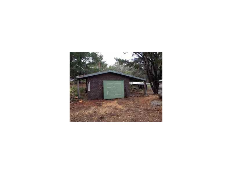 218 Holyoake Road, Dwellingup WA 6213