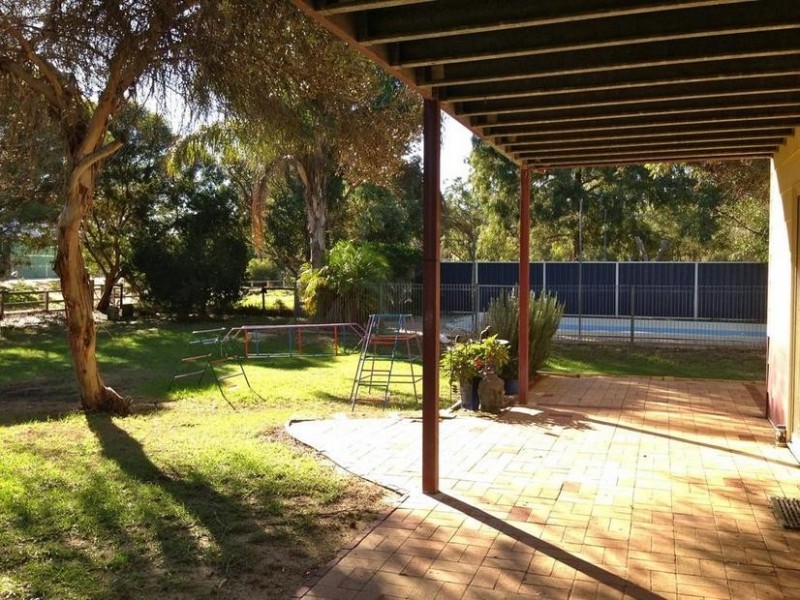 15 York Street, Cookernup WA 6220