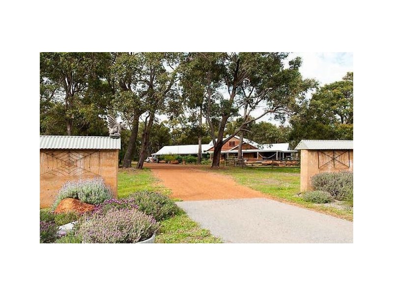 49 Leavy Road, Waroona WA 6215