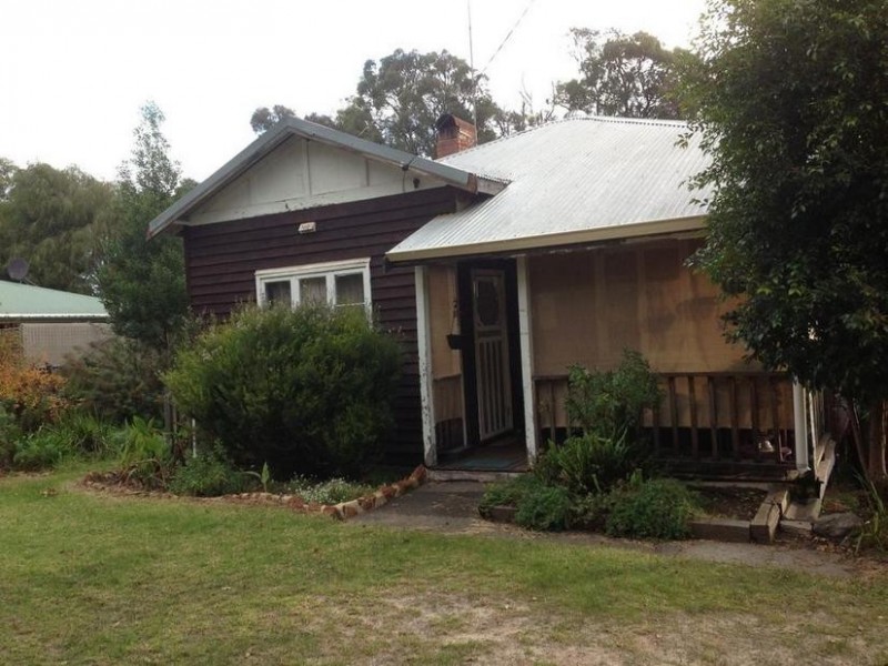 23 Grevillia Road, Dwellingup WA 6213