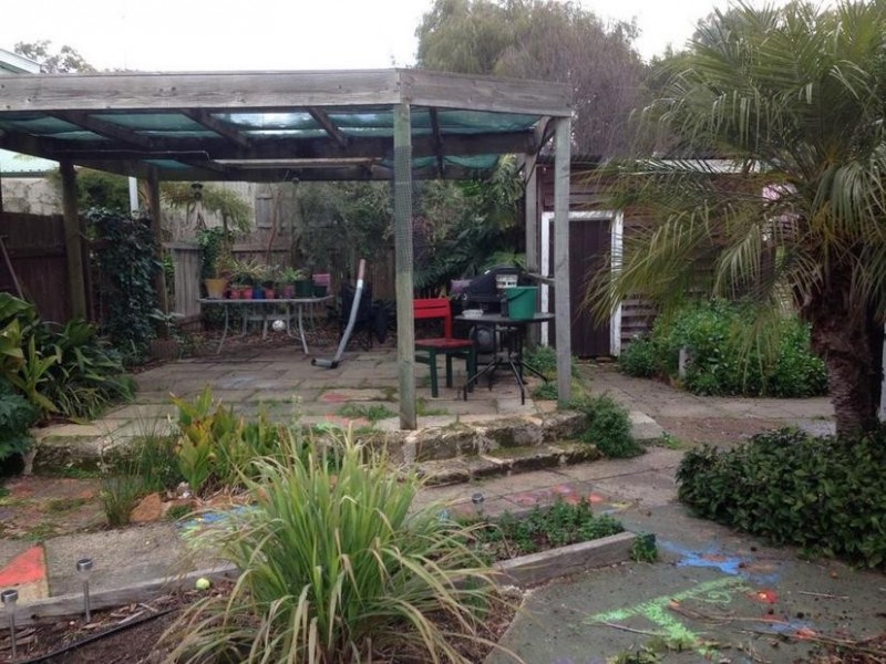 23 Grevillia Road, Dwellingup WA 6213