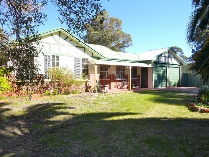 29 Moores Road, Pinjarra WA 6208