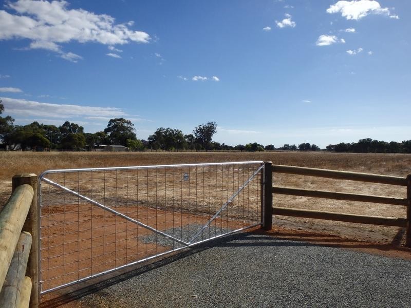L 6 South West Highway, Coolup WA 6214