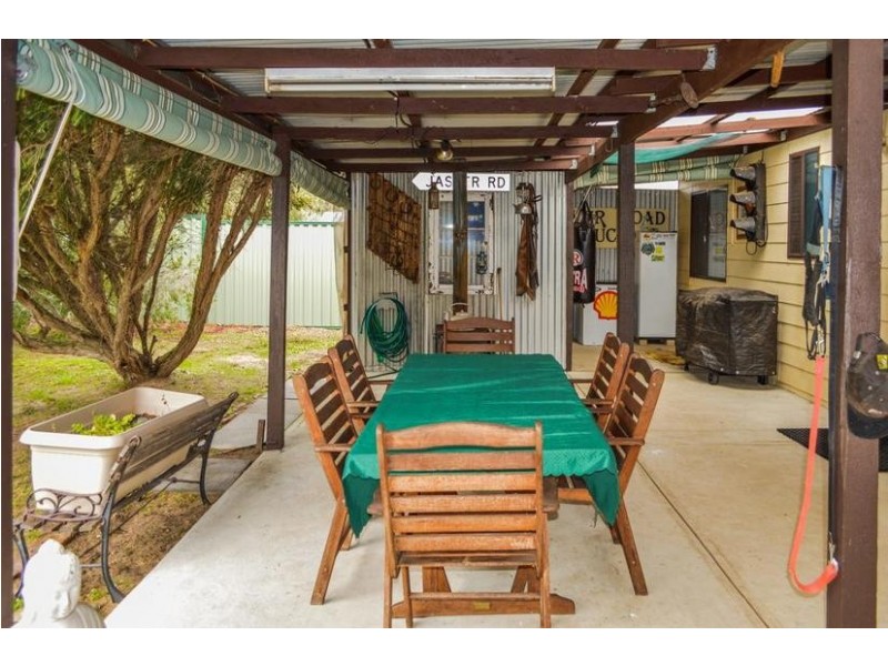 37 Johnstone Street, Boddington WA 6390