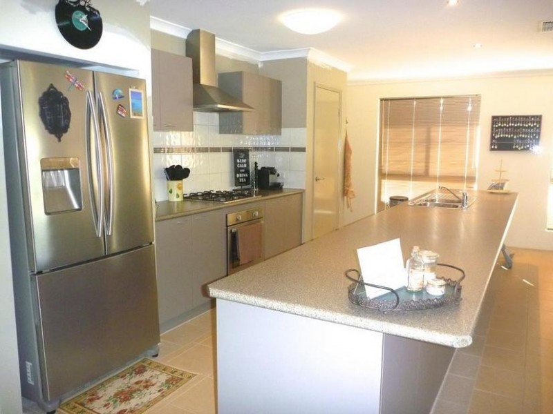 16 Chestnut Street, Pinjarra WA 6208