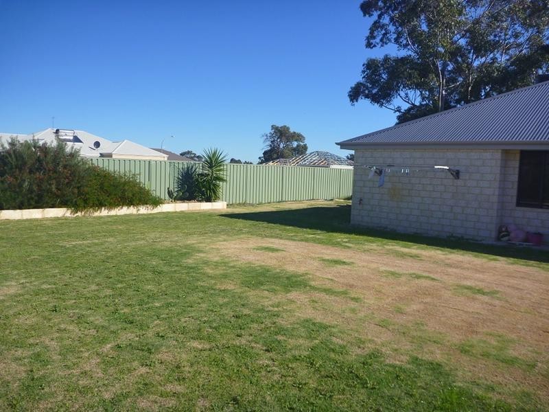 16 Chestnut Street, Pinjarra WA 6208
