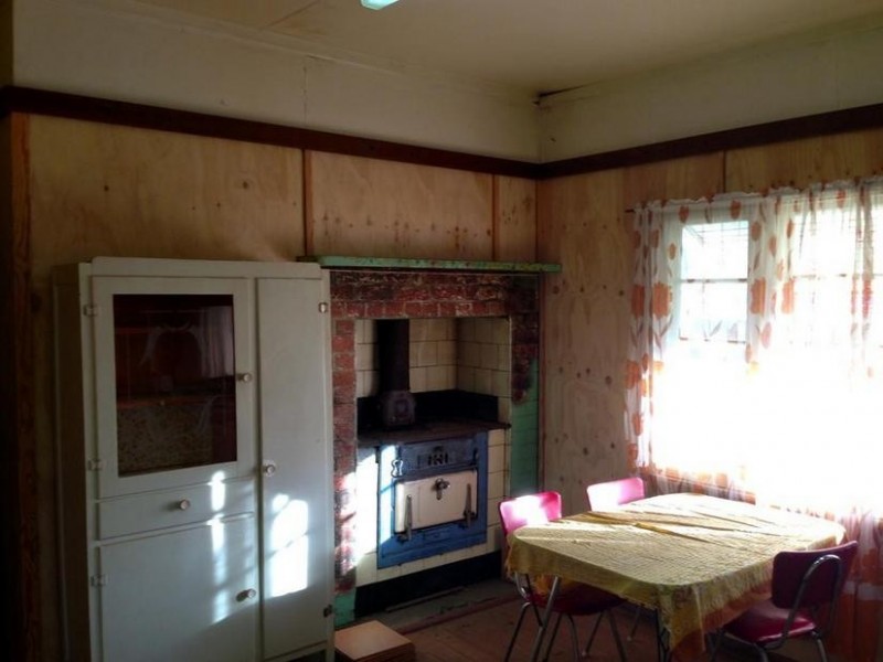 22 Green Street, Waroona WA 6215