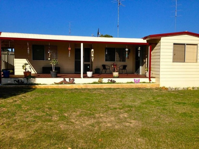 2/21 Thatcher Street, Waroona WA 6215