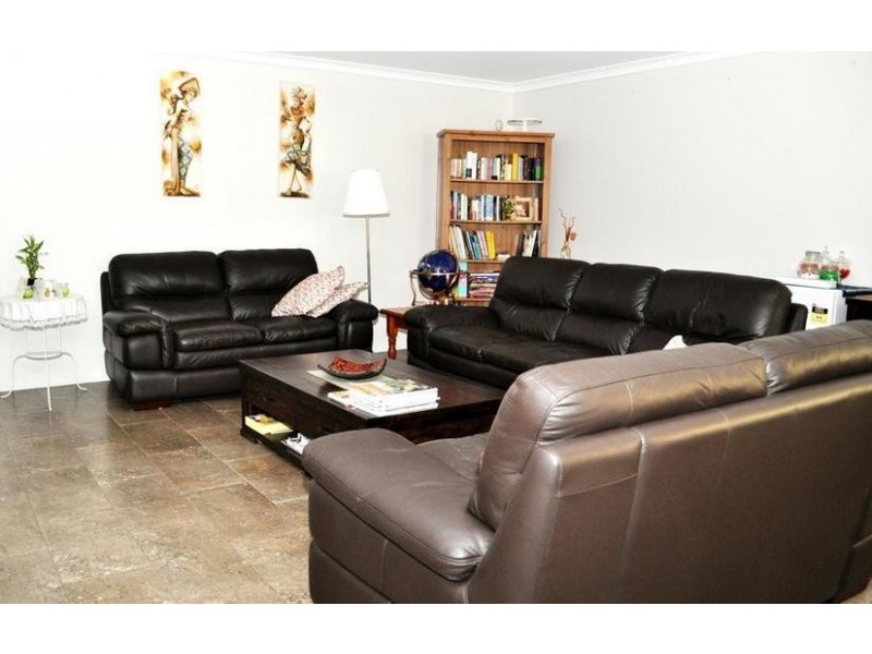 3 King Street, Waroona WA 6215