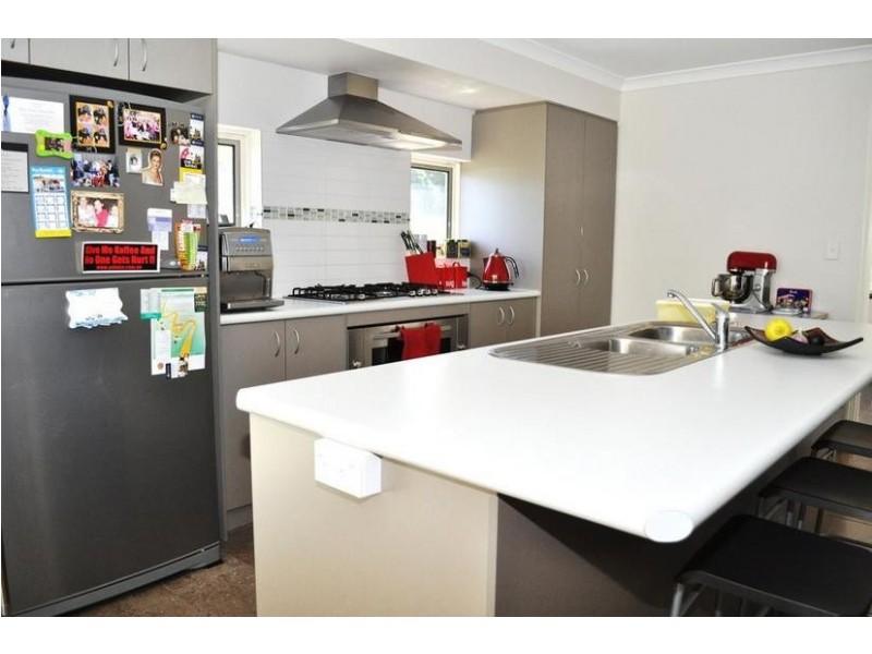 3 King Street, Waroona WA 6215