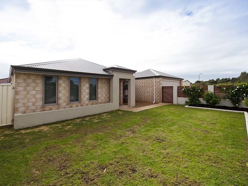 35 Wells Road, Pinjarra WA 6208