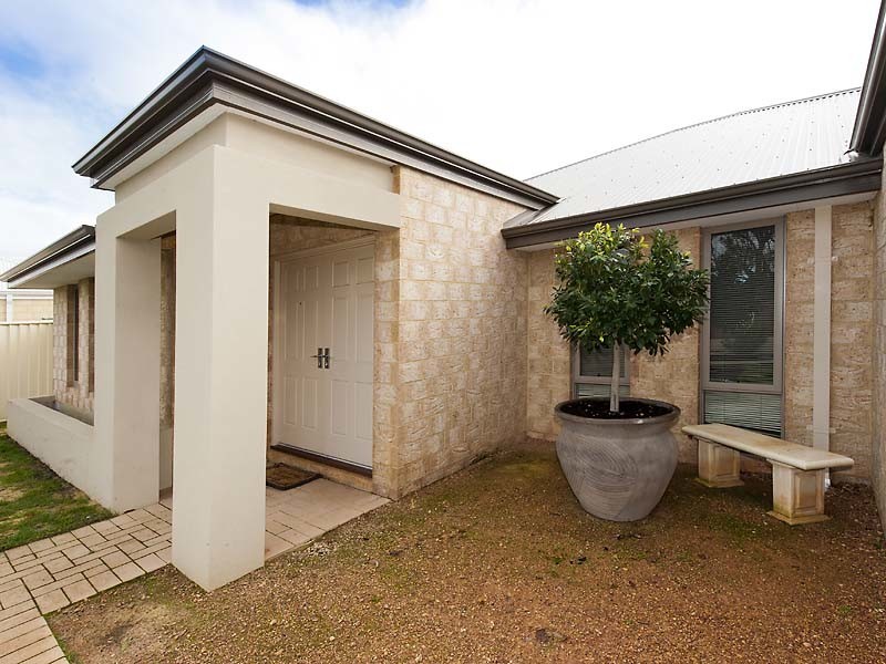35 Wells Road, Pinjarra WA 6208