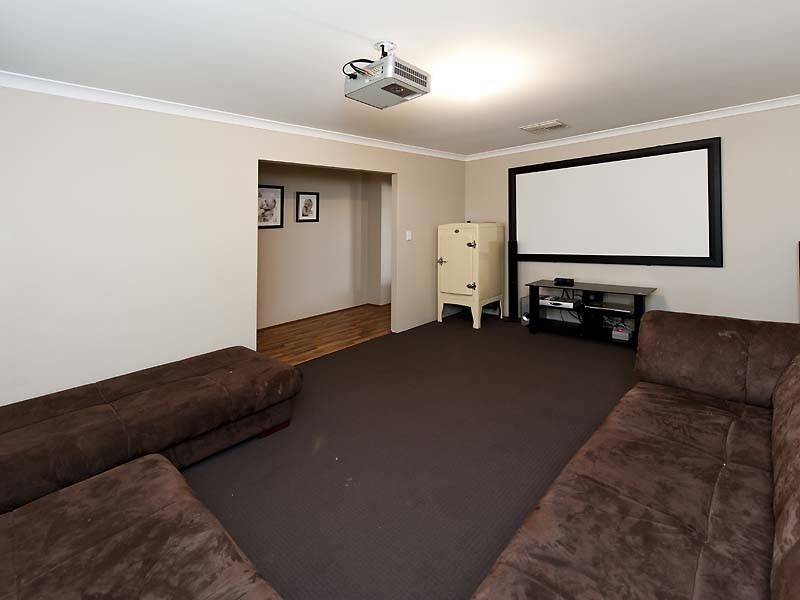 35 Wells Road, Pinjarra WA 6208