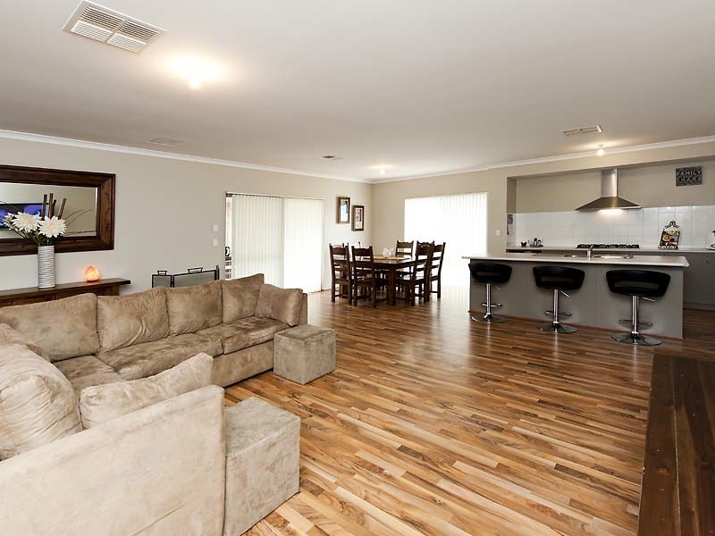 35 Wells Road, Pinjarra WA 6208