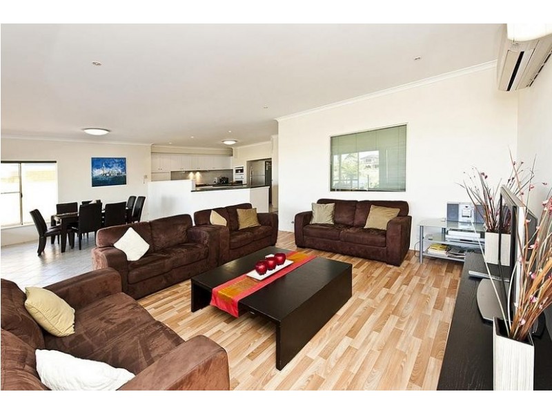 7 KIAP ROAD, South Yunderup WA 6208