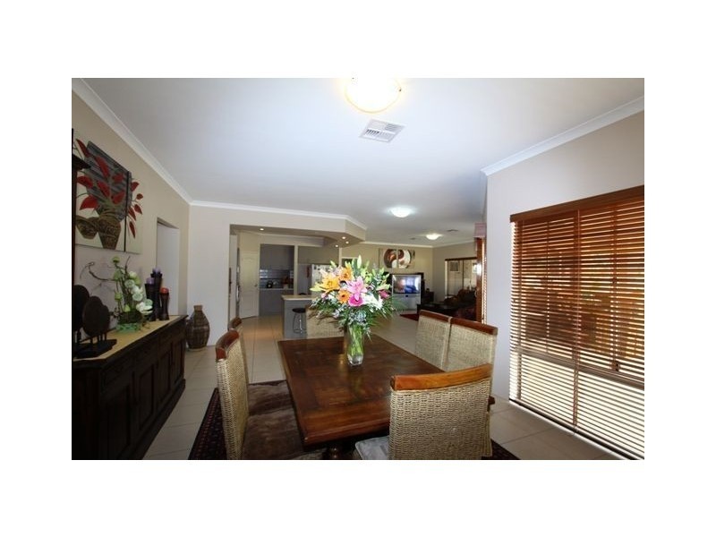 63 MIDSUMMER Circle, Pinjarra WA 6208