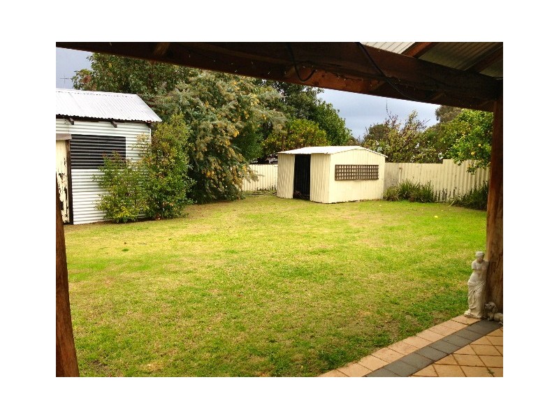 108 Fouracre Street, Waroona WA 6215