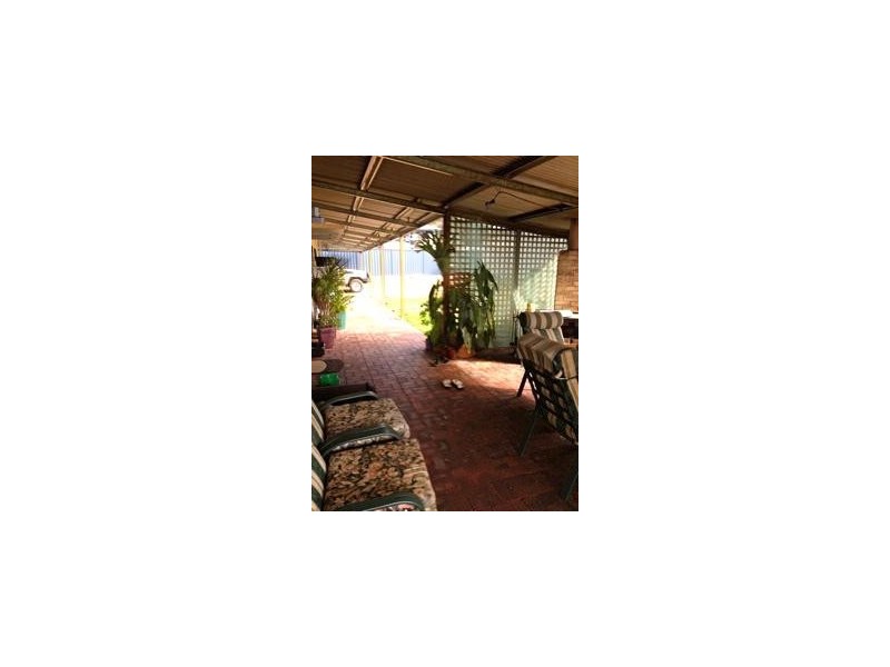 8 Dunmall Drive, Wandering WA 6308