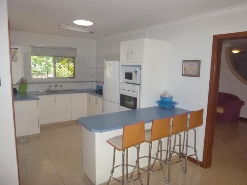 2 Marshall Avenue, Pinjarra WA 6208