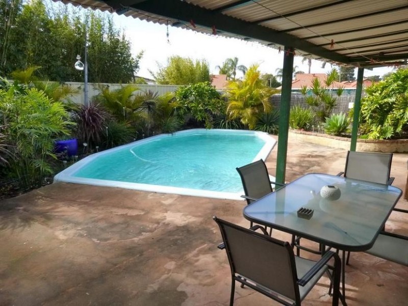 2 Marshall Avenue, Pinjarra WA 6208