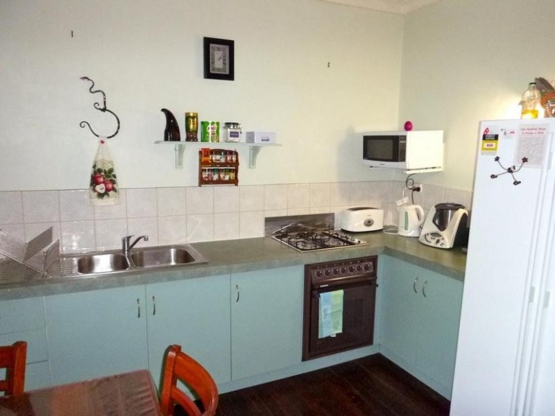 11 Jubilee Drive, Pinjarra WA 6208