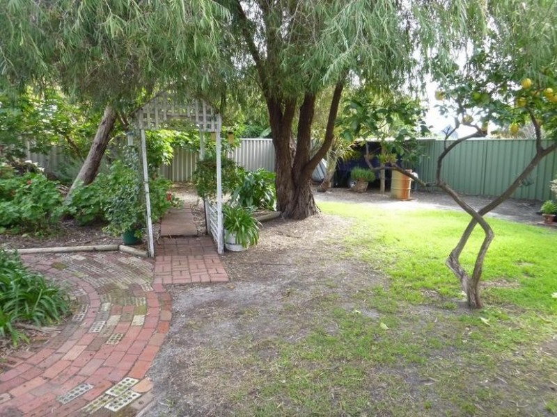 11 Jubilee Drive, Pinjarra WA 6208