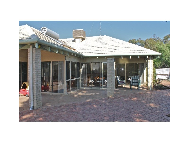 16 EGRET PLACE, South Yunderup WA 6208